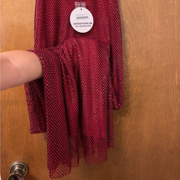 Elegant Red Maxi Dress - Picture 8 of 13